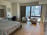 Photo - 400 S Broadway