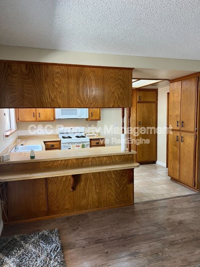 Photo - 1767 Cooper St