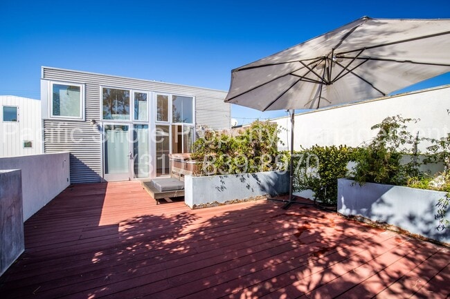 Photo - 543 Rose Ave Unit 545