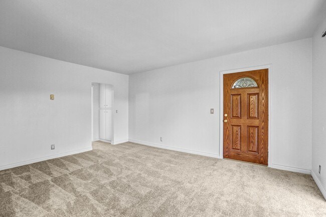 Photo - Upstairs 1 Bedroom Condo w/ Parking - Fresh Paint & Carpet!