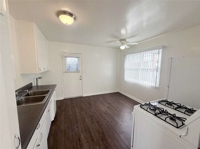 Photo - 24638 Eshelman Ave