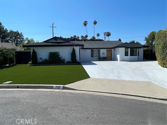 Building Photo - 737 Paseo Pl
