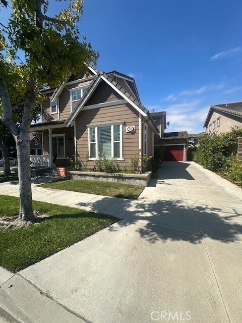 Photo - 761 Clark Way