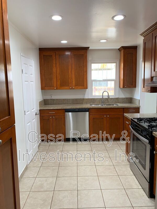 Photo - 444 N Alta Vista Blvd Unit Right