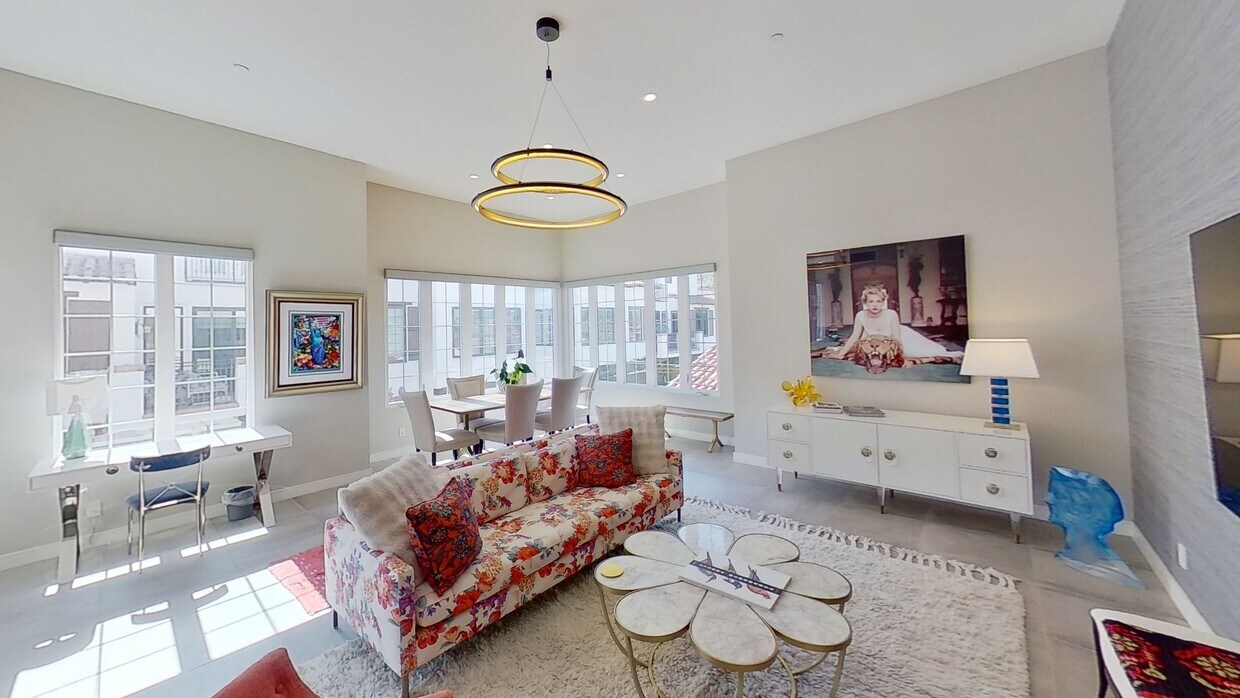 3D Tour - 233 Calle La Soledad