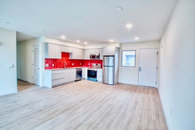 Photo - 14629 W Erwin St