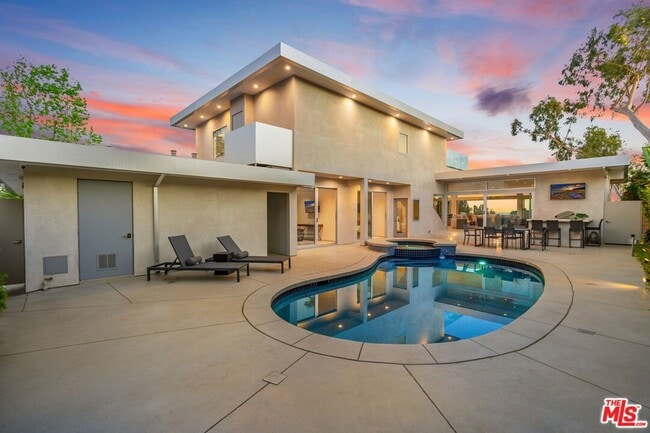 Photo - 2189 Summitridge Dr