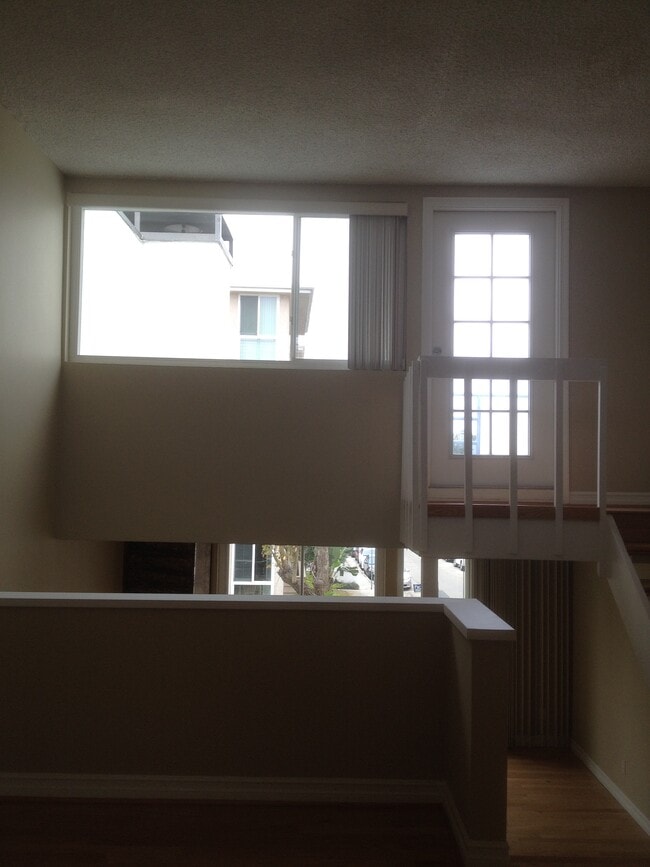 to Balcony & Ocean View - 100 Driftwood St Unit 1
