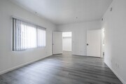 1BR, 1BA - 724SF - Highland Villa Apartments