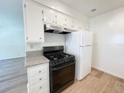 Photo - Oakland Manor