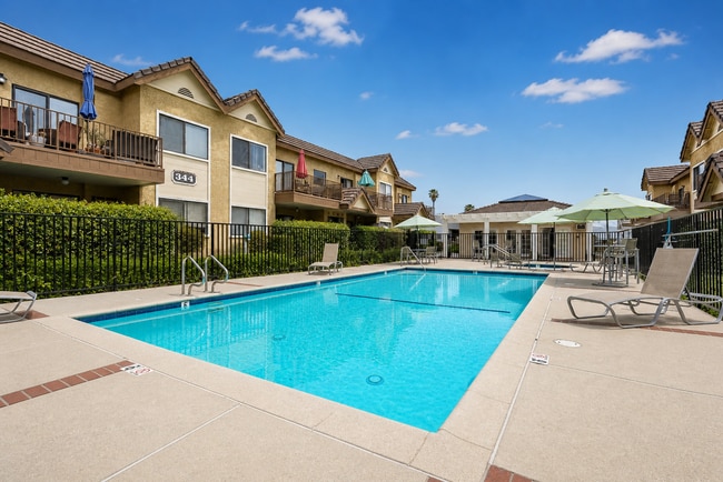 Building Photo - Monrovia Villas Apartments