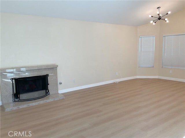 Photo - 5380 Dunlop Dr