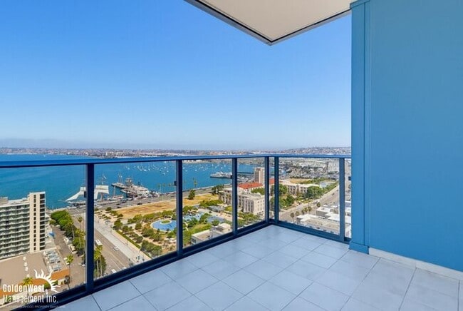 Building Photo - Modern 2Bdm 2Ba Condo with Stunning Bay Views in Savina Downtown San Diego!
