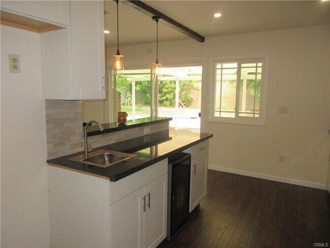 Photo - 20101 Superior St