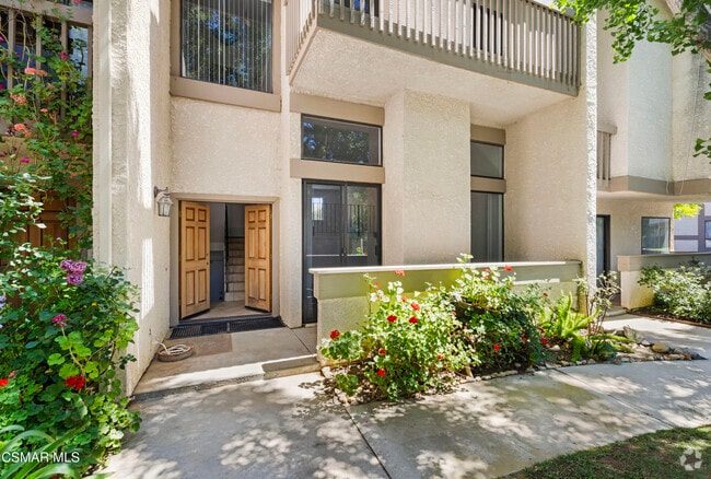 Building Photo - 26001 Alizia Canyon Dr Rental