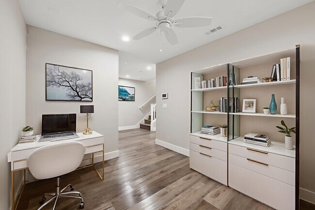 Photo - 4444 Paxton Pl