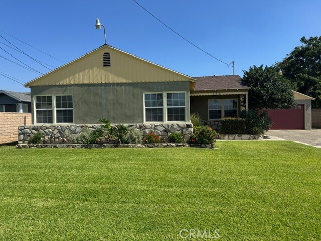 Photo - 782 Lewis St