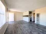 Photo - 259 E 49th St Townhome