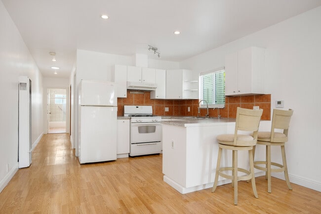 Photo - 1836 Euclid St Unit #A