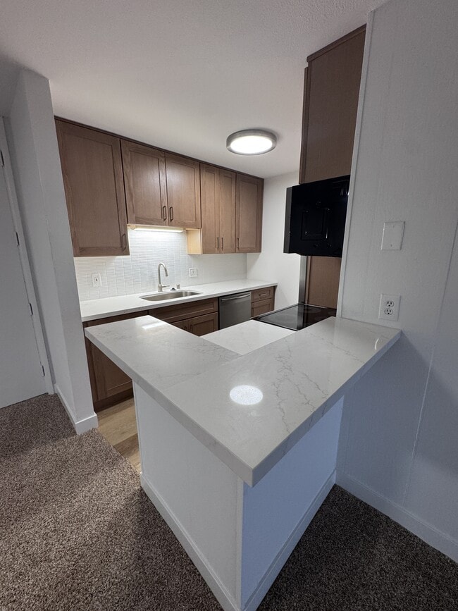 Building Photo - 6314 Friars Rd