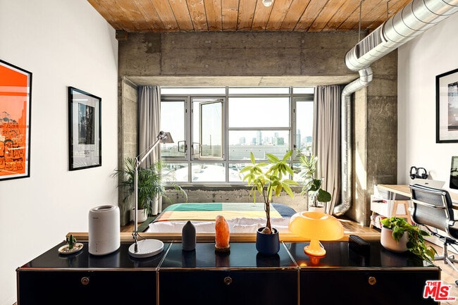 Photo - 530 S Hewitt St Unit 425