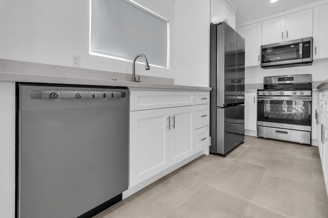 Photo - 1155 Exposition Blvd Unit A