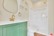Photo - 7212 W 91st St House