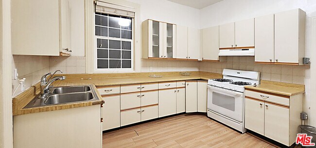 Photo - 1616 Pennsylvania Ave