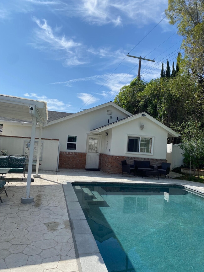 Building Photo - 8387 Shoup Ave