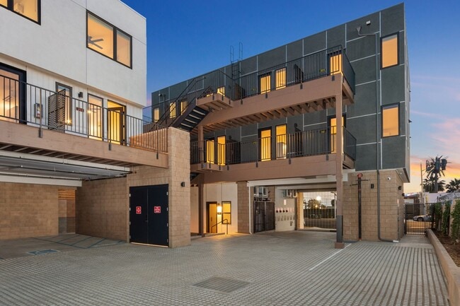 Photo - Modern 1x1 - Premier National City Location. Immediate Move-In! Unit 131-#202