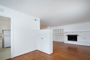 Photo - *OPEN HOUSE: 9/21 10-11AM* 2BD/1BA in La J... Unit 07