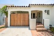 Photo - 2610 S Bedford St House