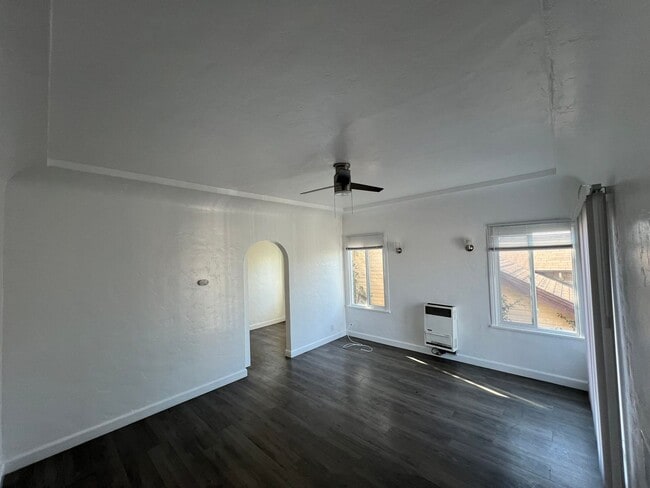 Photo - 612 57th St Apartment Unit 612 1/2