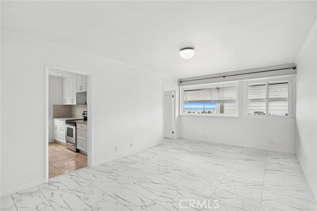 Building Photo - 245 Aster St Unit 7