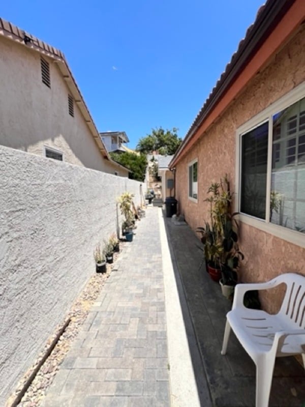 Photo - 1529 Duarte Pl