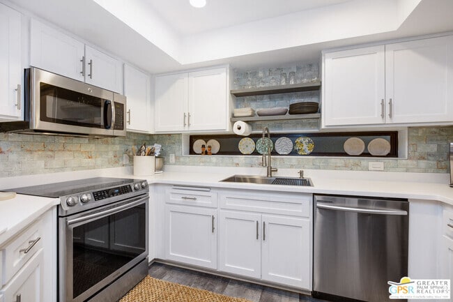 Building Photo - 255 S Avenida Caballeros Unit 313 Rental