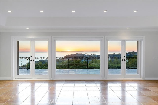 Building Photo - 517 Emerald Bay