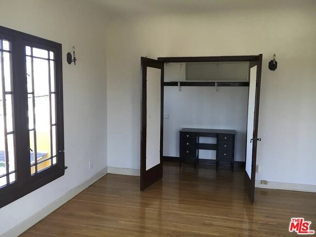 Photo - 1901 N Commonwealth Ave Unit 12