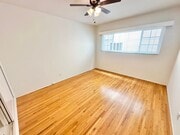 Photo - Sun-Filled Belmont Shore Apartment Unit A