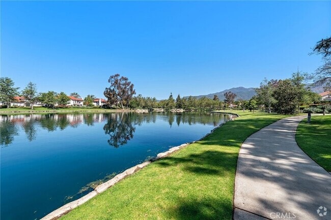 Building Photo - 1 Brisa Del Lago Rental