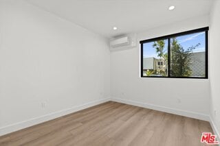 Photo - 4825 Satsuma Ave