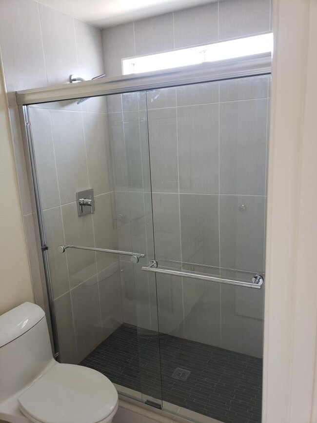 Building Photo - 4667 E Mountain View Dr Unit # 2