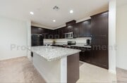 Photo - 506 Longmeadow St