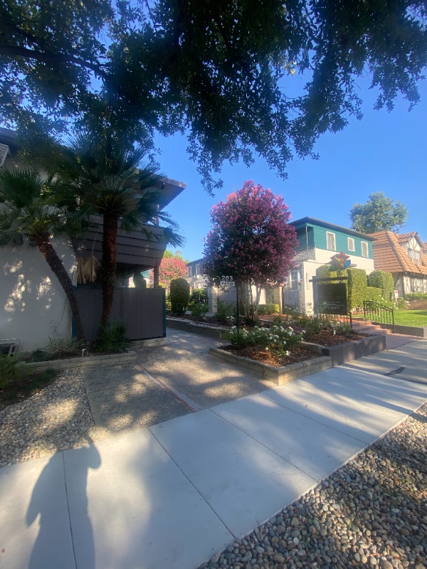 Photo - 283 S El Molino Ave Unit 12