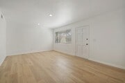Photo - 3948 W 178th St Townhome