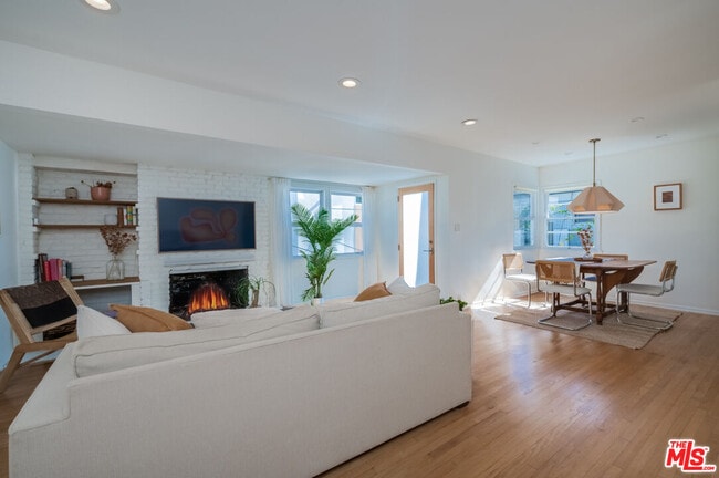 Photo - 1034 Vernon Ave