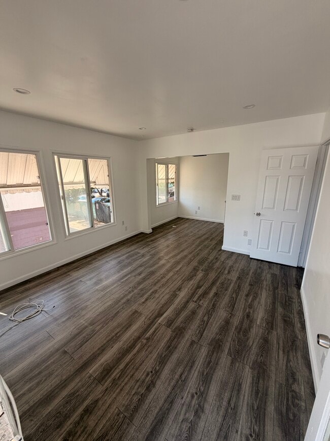 Building Photo - 760 1/2 S Hillview Ave Unit 760 1/2