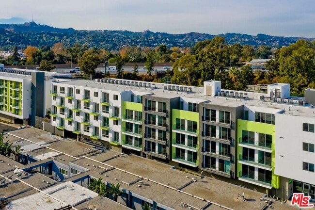 Photo - 11036 Moorpark St Condo Unit 207-207