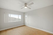 Photo - 740 W 27th St Apartment
