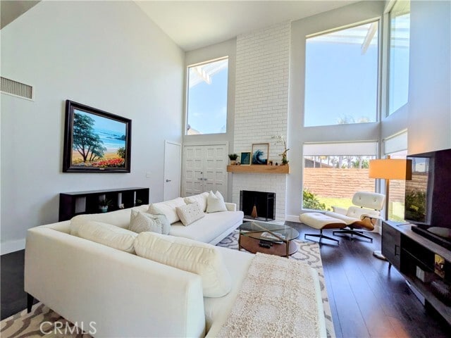 Photo - 20291 Bancroft Cir House